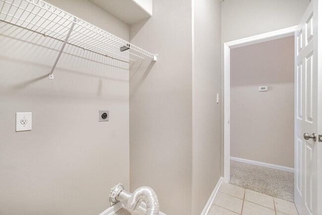 Building Photo - 741 Whispering Brook Trce