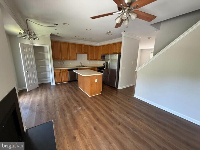 Building Photo - 7082 Water Oak Rd