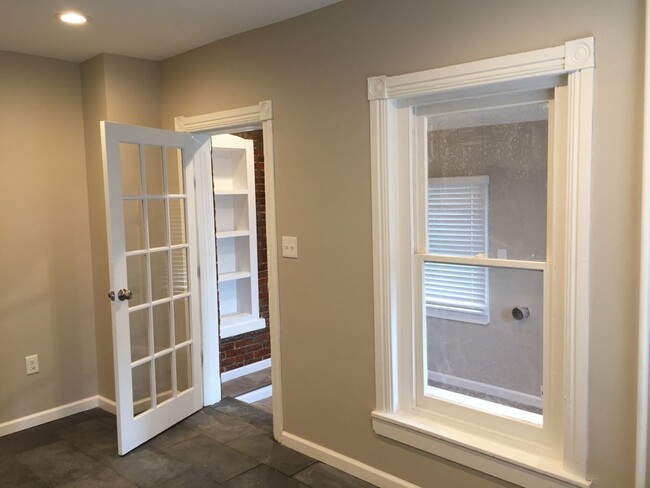 Building Photo - Just renovated 3 bed 2 bath home in emmaus.