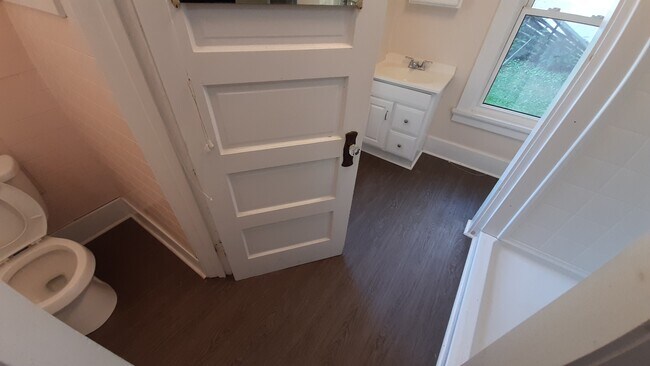 Building Photo - 311 Fairmount Ave