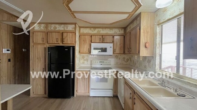 Building Photo - 16339 Pebble Beach Dr