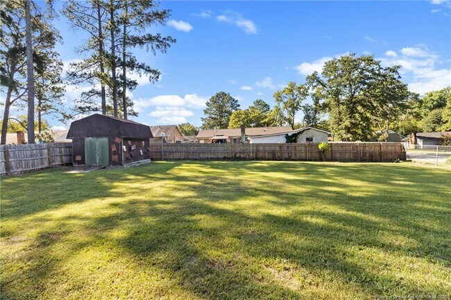 Building Photo - 5839 Rivercroft Rd