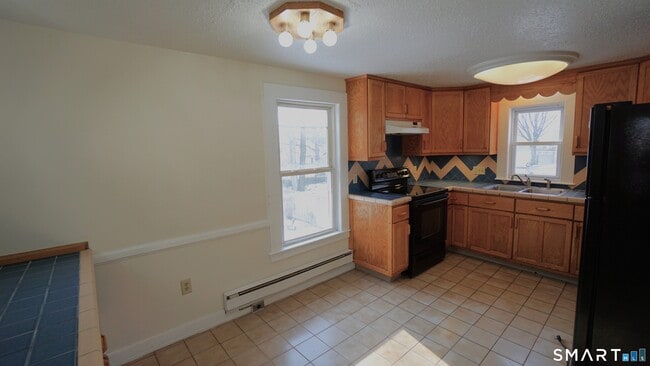 Building Photo - 42 Woodbridge St