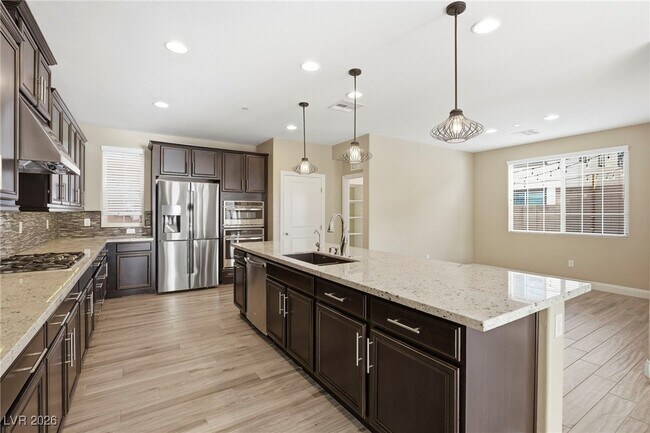 Building Photo - 2198 Trivero St