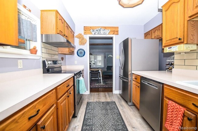 Building Photo - 630 Ardmore Dr