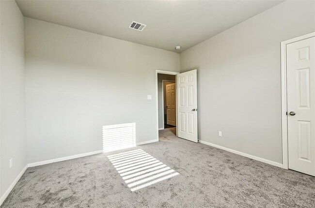 Building Photo - 3556 Terreno Vista Blvd