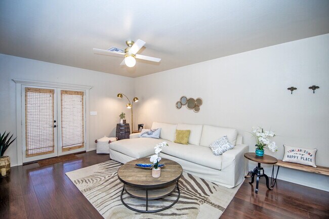 Building Photo - "Fully-Furnished 3-Bedroom, 2-Bathroom Home!"