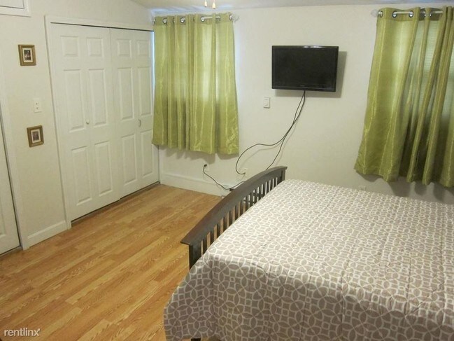 Building Photo - 1 br, 1 bath  - 3559 Washington St