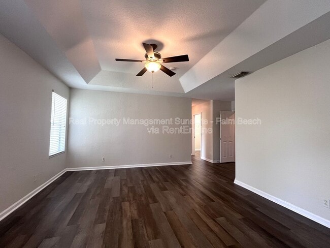 Building Photo - 6786 Aliso Ave