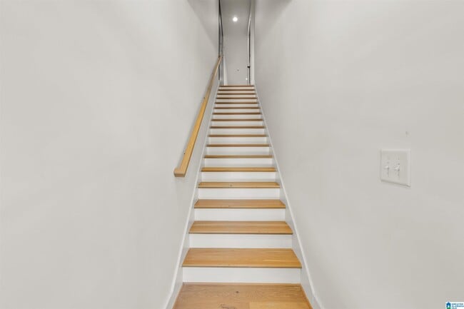 Building Photo - 4115 4th Ave S