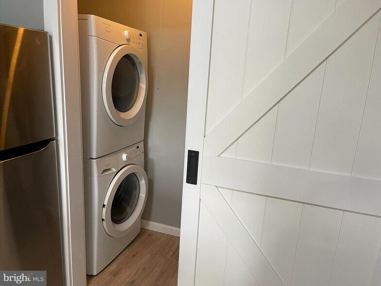 Building Photo - 3949 El Soneta Pl