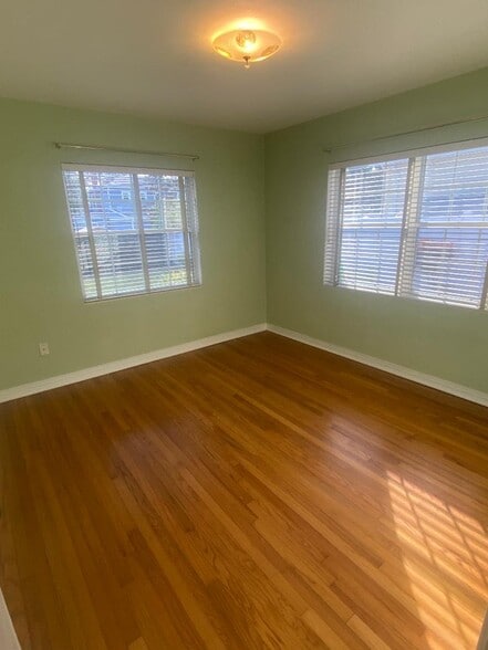 Bedrm 2 - 612 Stetson St