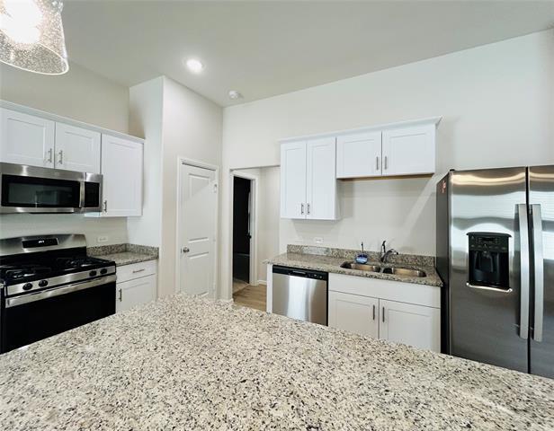Building Photo - 2505 McNally Dr