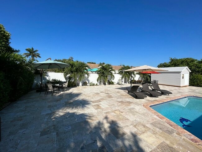 Building Photo - 1853 Florida Mango Rd