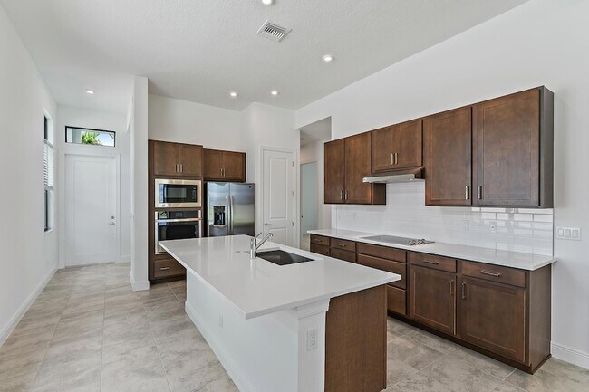 Building Photo - 9333 SW Pepoli Way