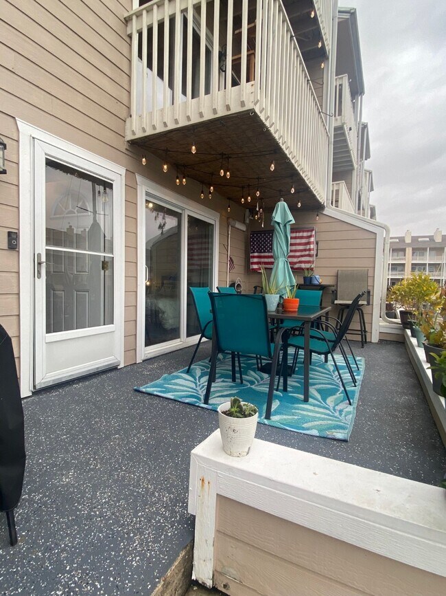 Building Photo - 16 Mariner Village Dr