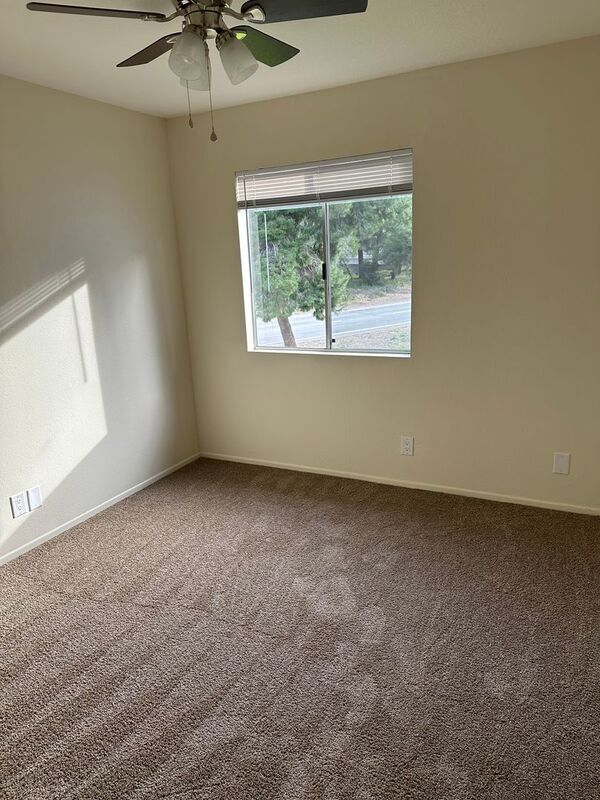 Building Photo - 2323 Del Mar Rd