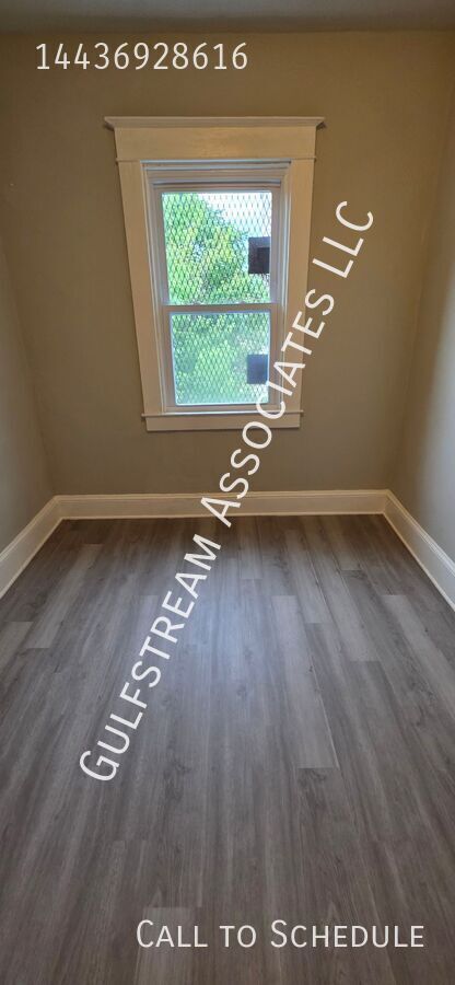 Building Photo - 2926 Arunah Ave