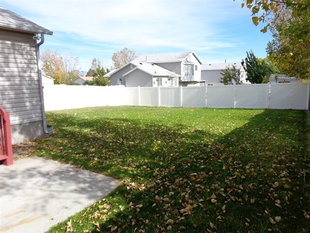 Building Photo - 5155 W Devonna Rd