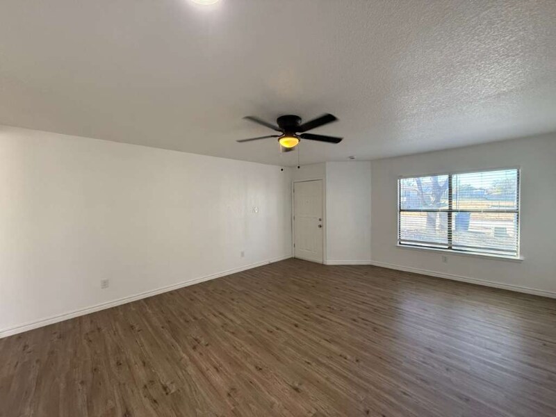 Building Photo - 4455 Sherwood Way