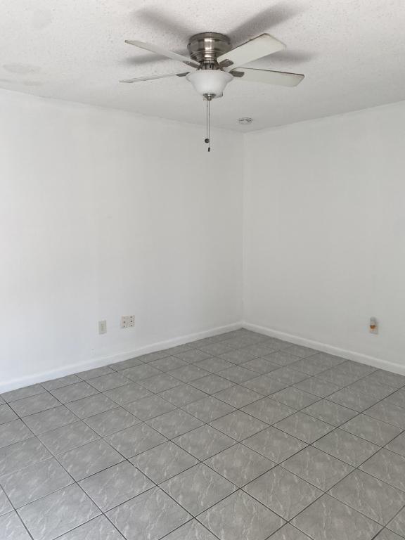 Building Photo - 728 Michigan Ct