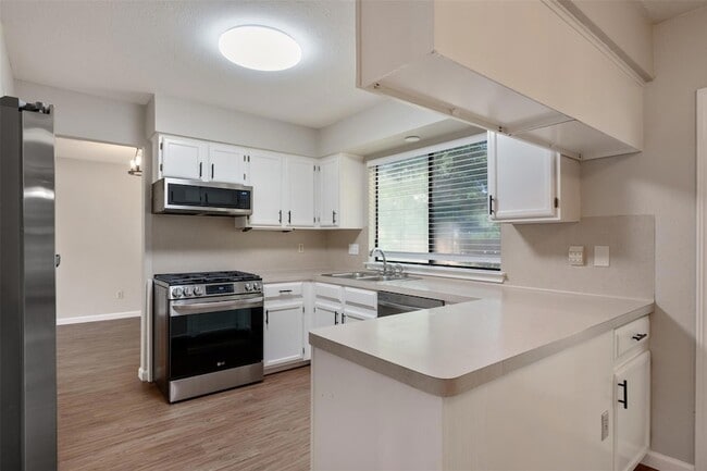 Building Photo - 2407 Wood Chase Trail