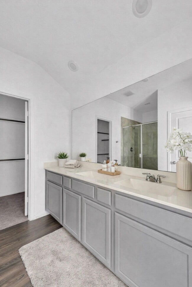 Building Photo - 18406 Cobalt Cove Ln