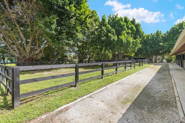Building Photo - 14996 50th St S