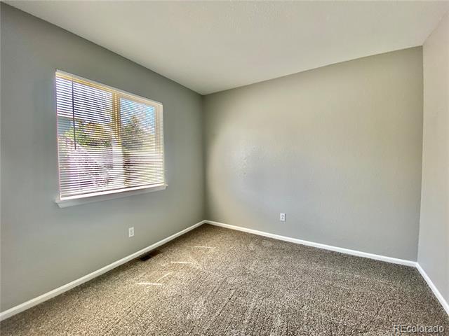 Building Photo - 4964 Waldenwood Dr