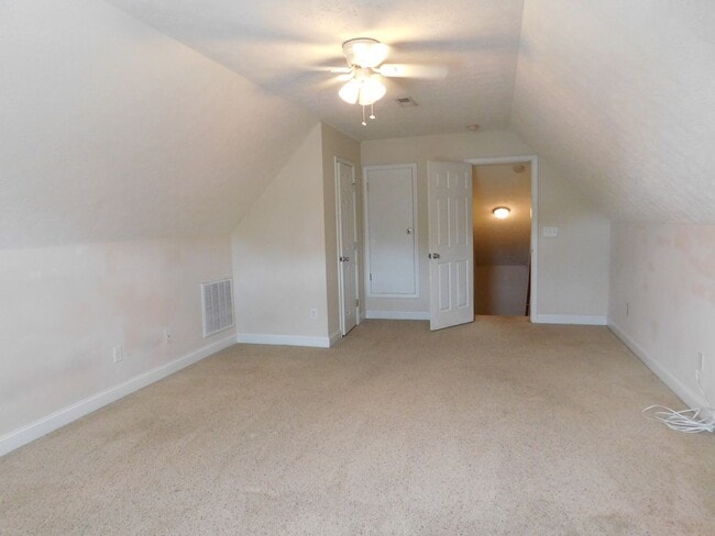 Building Photo - 408 Sweet Gum Way