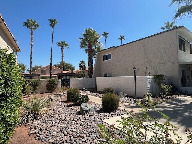 Building Photo - 45313 Sunset Ln