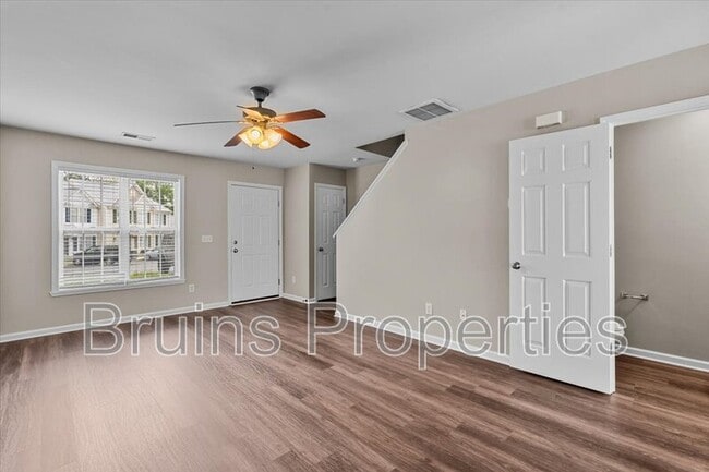 Building Photo - 3884 Hickswood Creek Dr