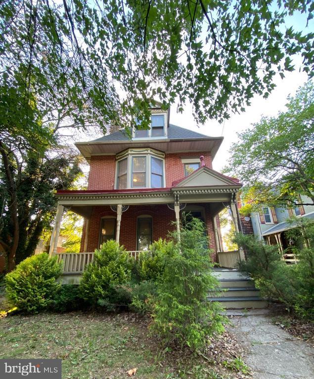 Building Photo - 535 N Charlotte St