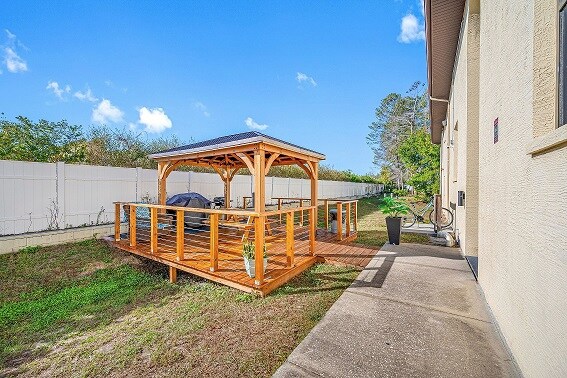 Building Photo - 10490 Chalmer St