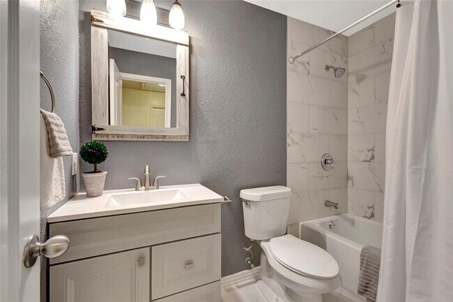Building Photo - 3854 Clobourne Crossing Ln