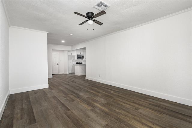 Building Photo - 1527 Columbia Ave