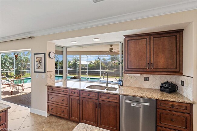 Building Photo - 858 Hatchee Vista Ln