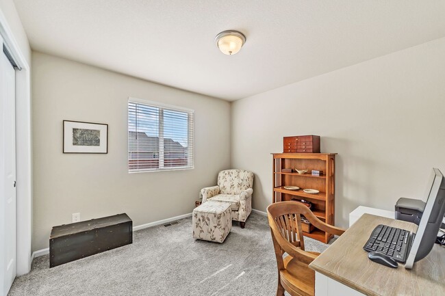 Building Photo - 13170 Valley Peak Dr