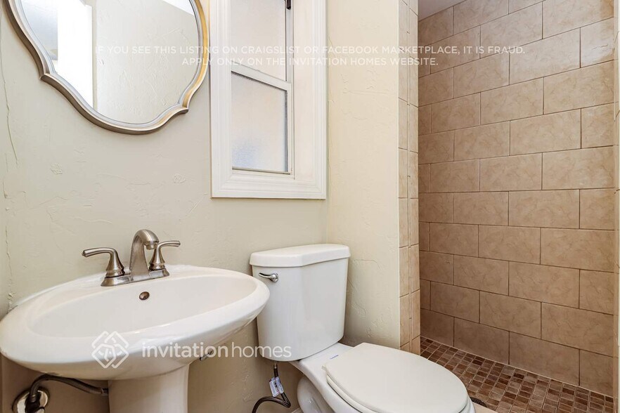 Building Photo - 4710 21st Ave N