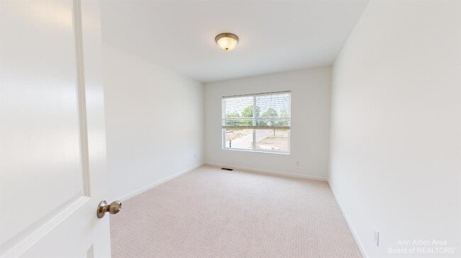 Building Photo - 2741 Bristol Rdg Dr
