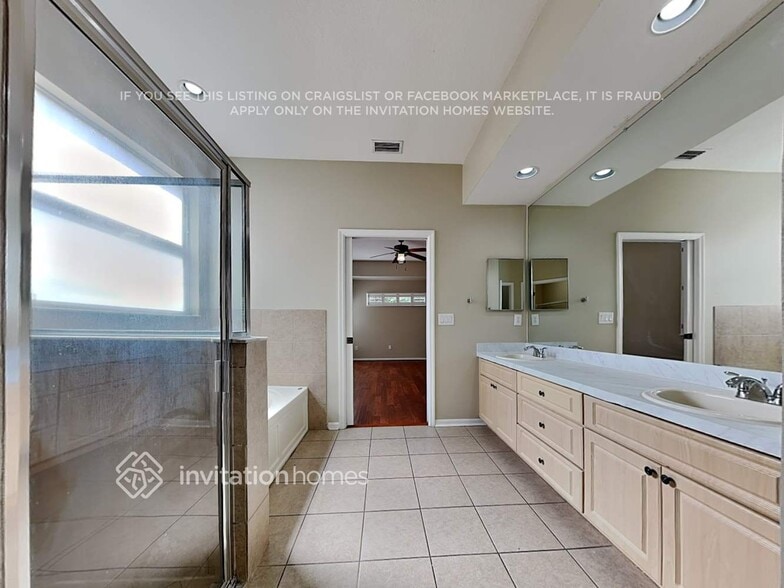 Building Photo - 10822 Newbridge Dr