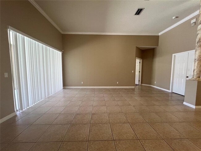 Building Photo - 1590 Cherry Lake Way