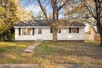 Building Photo - 9480 Quaker Ln N