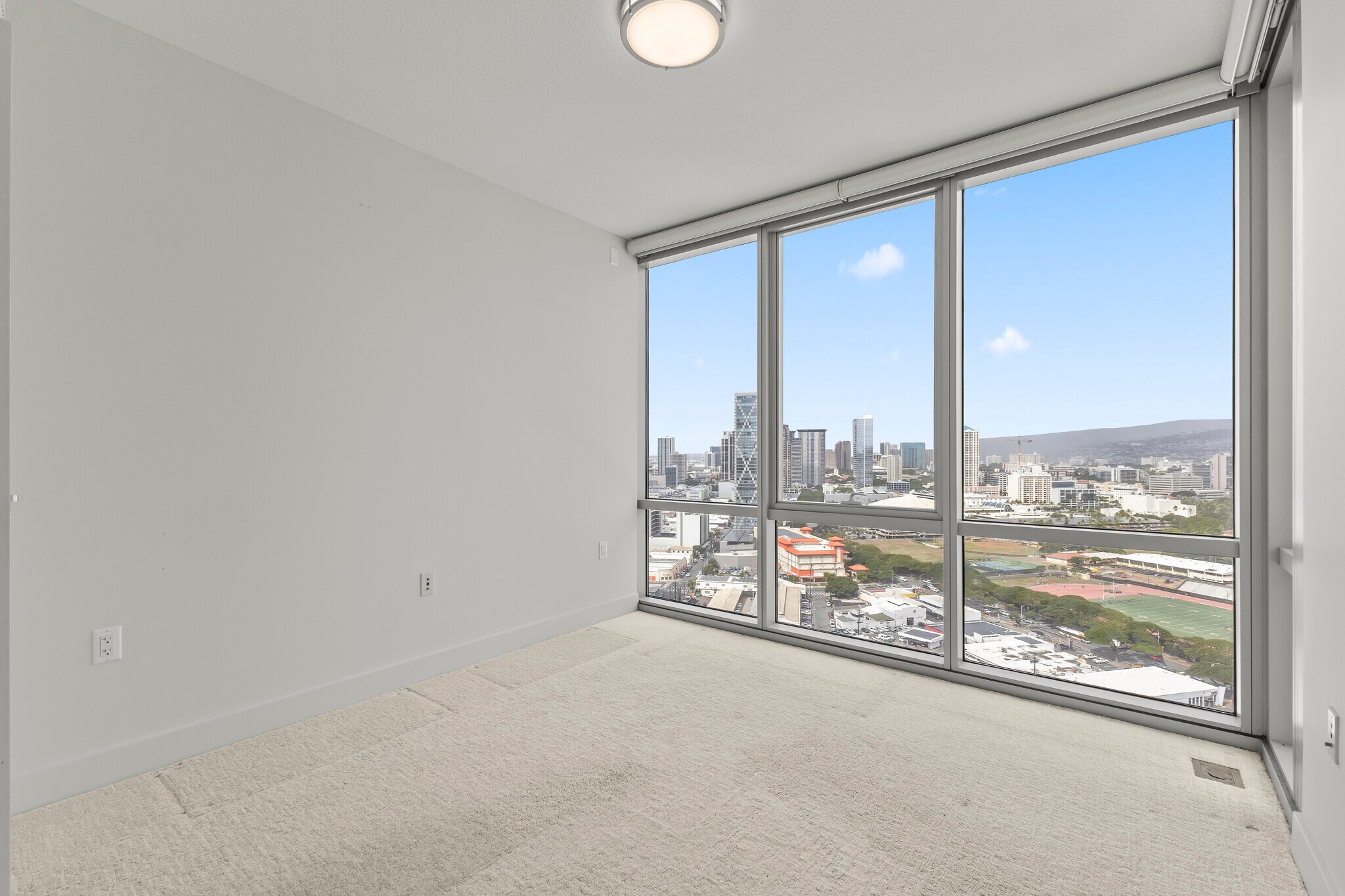 Building Photo - 1189 Waimanu St