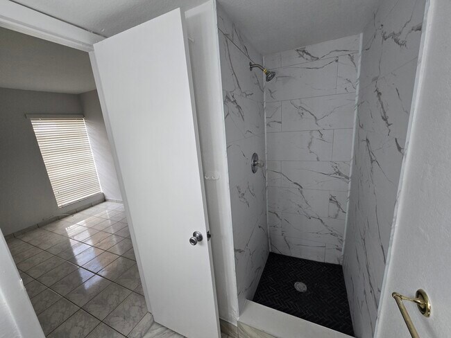 Building Photo - 4715 NW 7th St