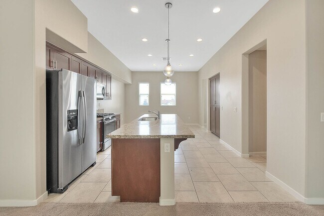 Building Photo - 741 Sawyer Pl
