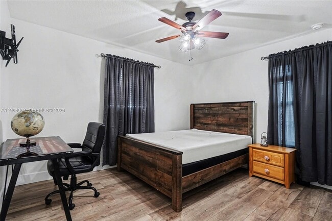 Building Photo - 2251 Napone Ln