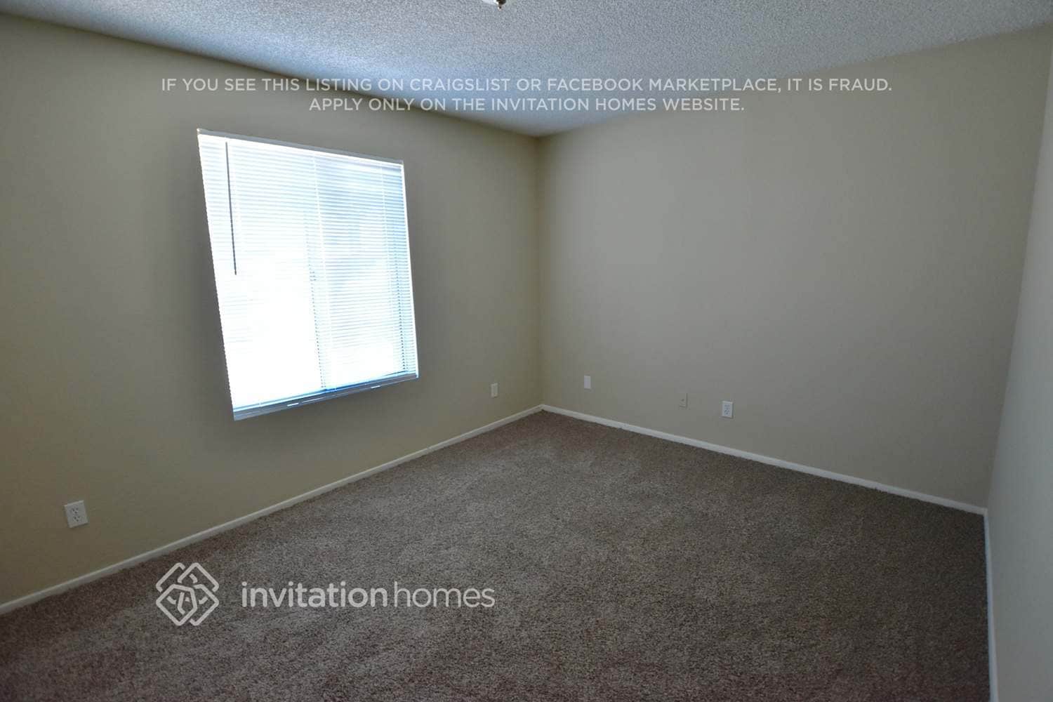 Building Photo - 3017 N 86th Ave