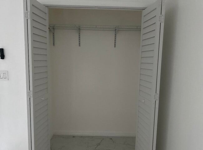 Building Photo - 20701 NW 34th Ct
