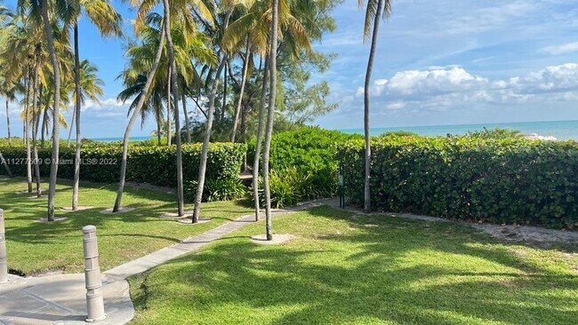 Building Photo - 251 Crandon Blvd